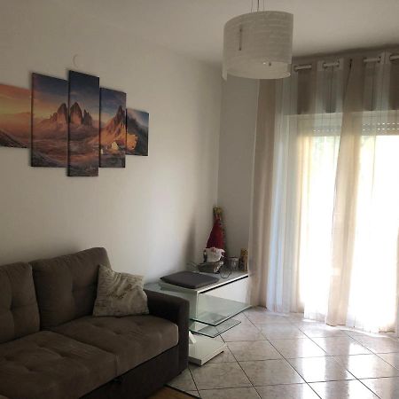 Casa Di Max - Private Room In Apartment With Shared Bathroom Free Parking Bolzano Exteriör bild